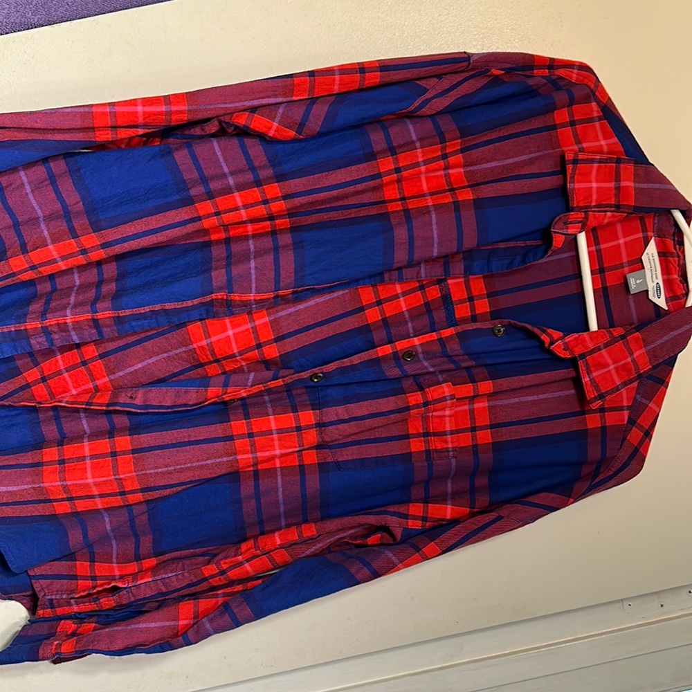 Ladies red and navy blue flannel.
